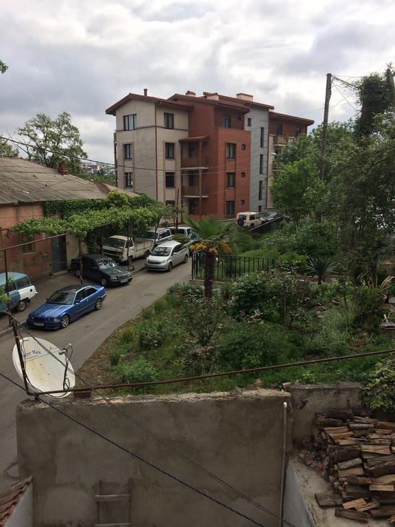 Guesthouse Gia Tbilisi Eksteriør bilde