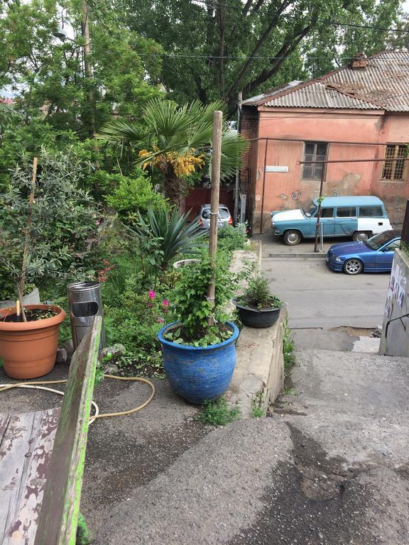 Guesthouse Gia Tbilisi Eksteriør bilde