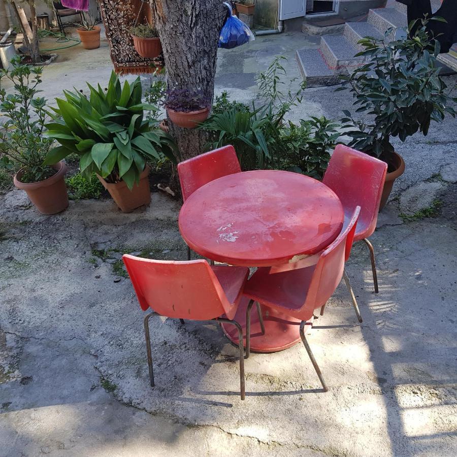 Guesthouse Gia Tbilisi Eksteriør bilde