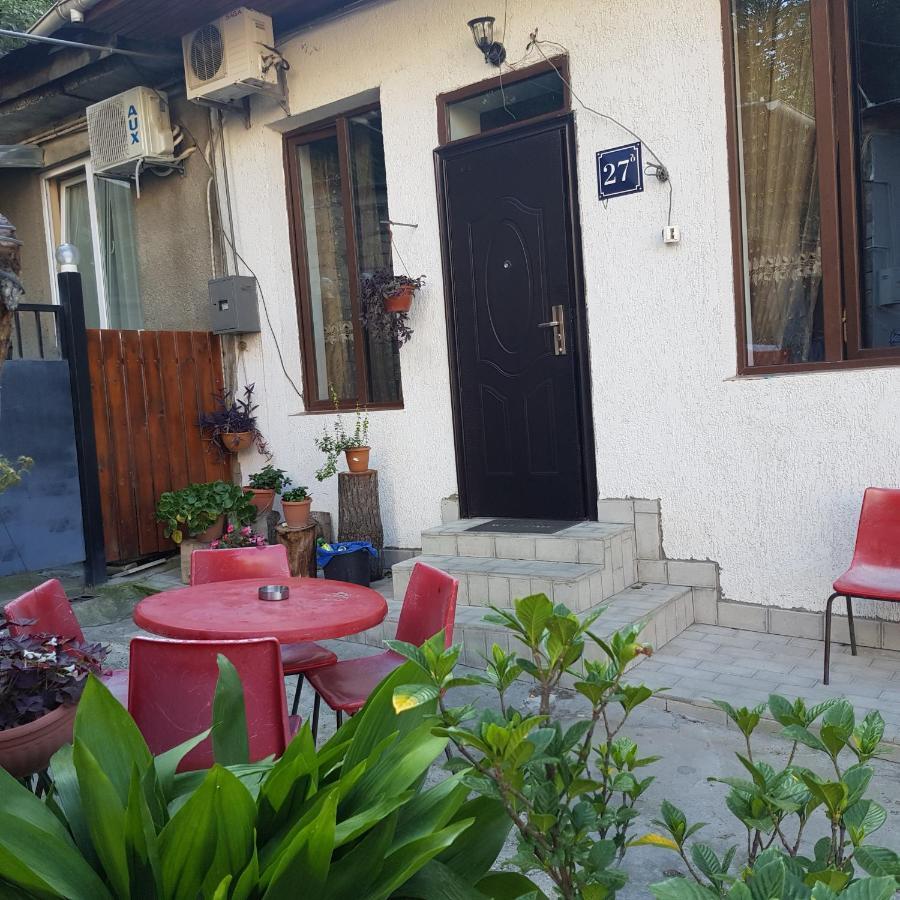 Guesthouse Gia Tbilisi Eksteriør bilde