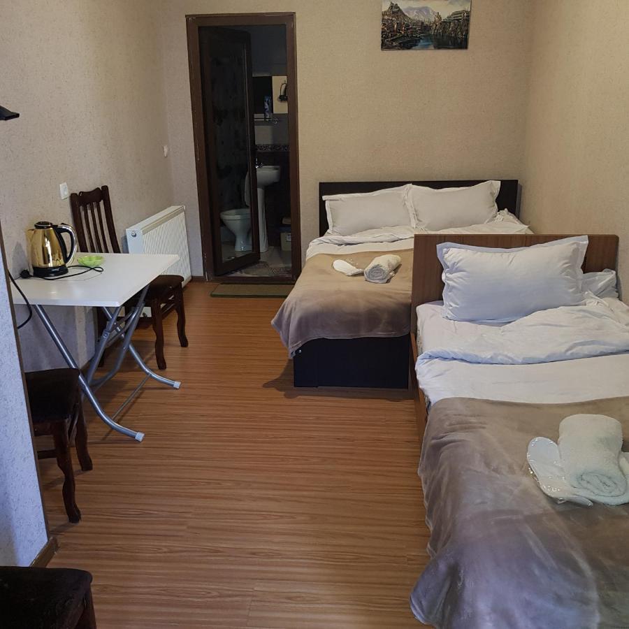 Guesthouse Gia Tbilisi Eksteriør bilde